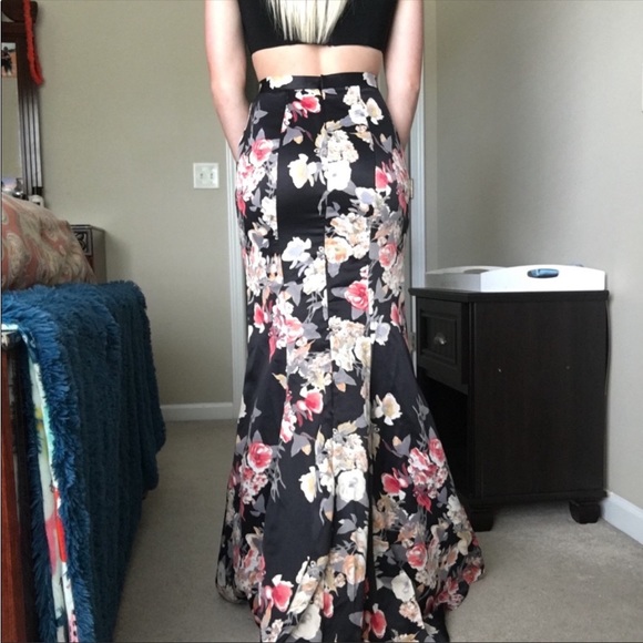 Prom dress - Picture 3 of 4